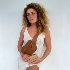 NWT MANDRN Remy Bag in Tan